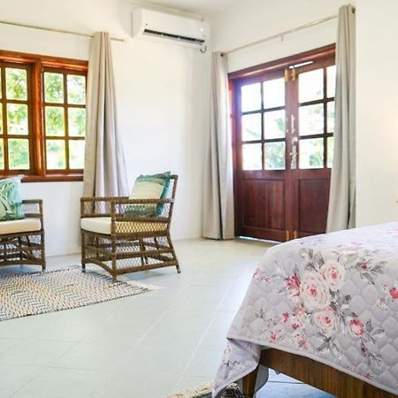Отель Ogumka, Self Catering , Beoliere, Mahe Виктория Экстерьер фото
